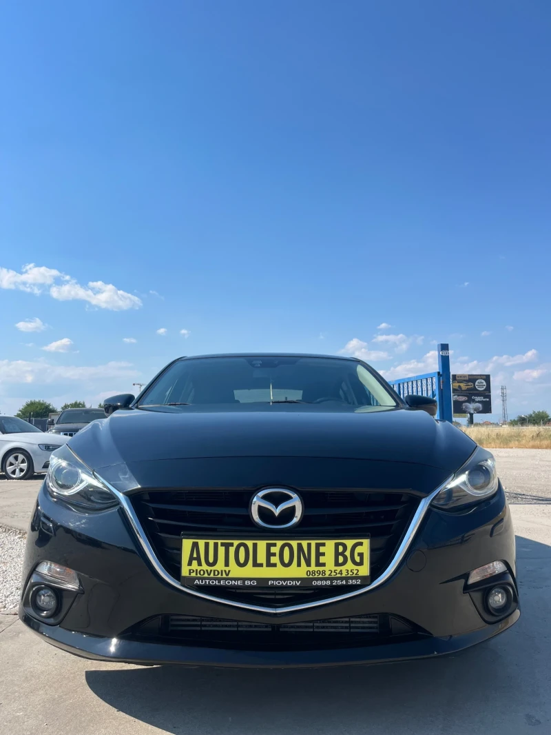 Mazda 3 2.2 SKYACTIV, снимка 2 - Автомобили и джипове - 51016127