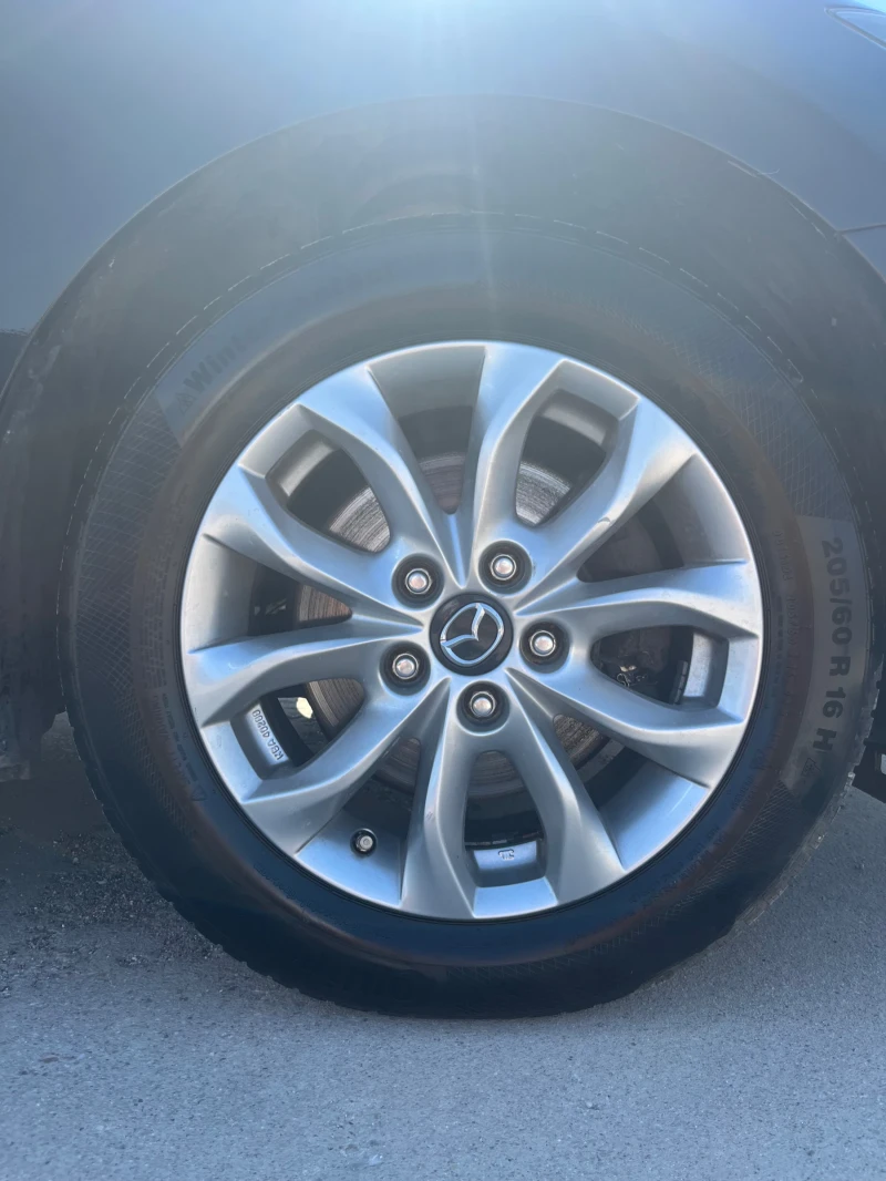 Mazda 3 2.2 SKYACTIV, снимка 17 - Автомобили и джипове - 51016127