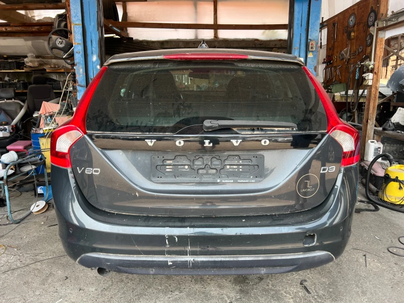 Volvo V60 D3-163к.с , снимка 5 - Автомобили и джипове - 51190811