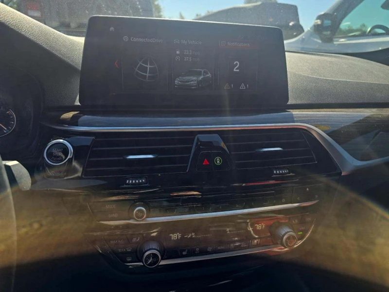 BMW 540 Head Up* Harman Kardon* Adaptive LED* 360, снимка 8 - Автомобили и джипове - 52317632