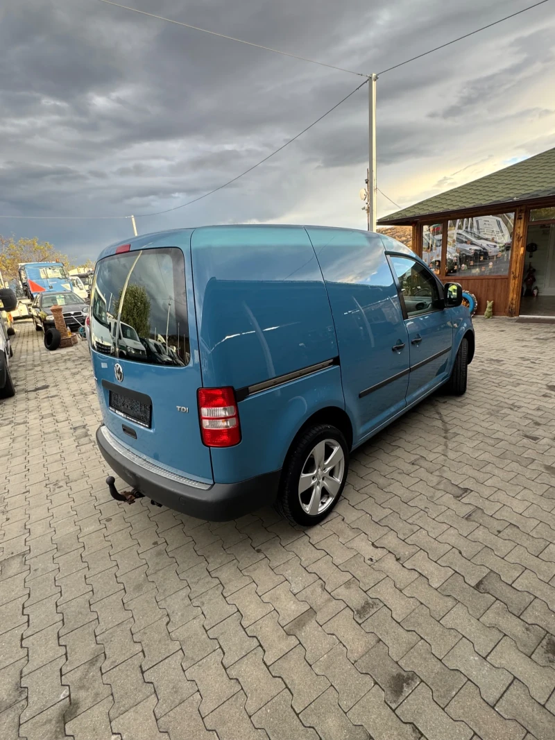 VW Caddy 1.6 TDI ПЕРФЕКТНО, снимка 6 - Автомобили и джипове - 52497031