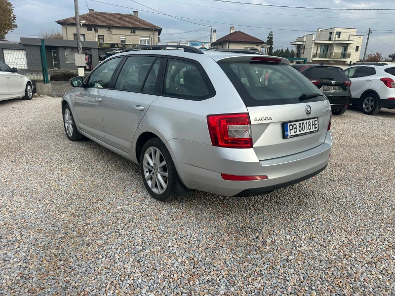 Skoda Octavia 1.6 TDI, снимка 4 - Автомобили и джипове - 52564129
