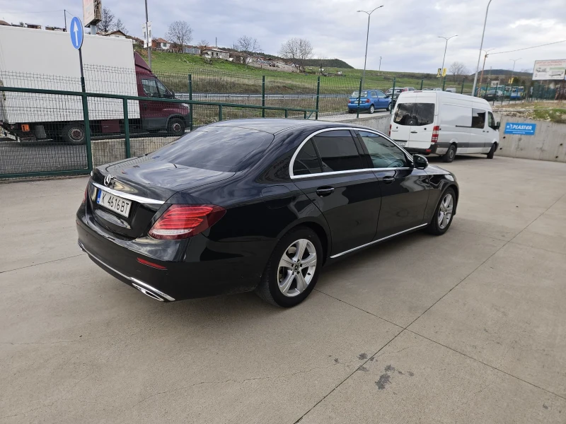 Mercedes-Benz E 220, снимка 6 - Автомобили и джипове - 52903062
