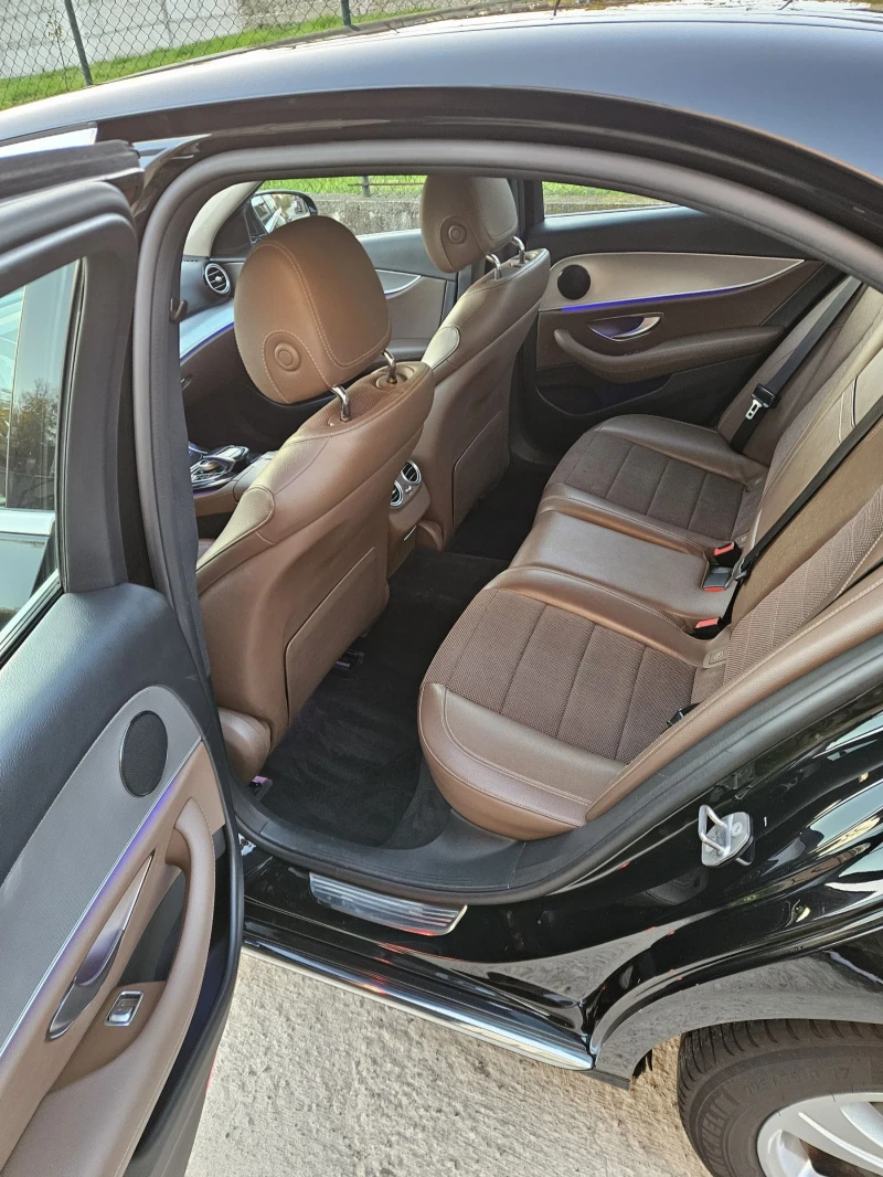 Mercedes-Benz E 220, снимка 12 - Автомобили и джипове - 52903062