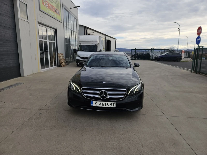Mercedes-Benz E 220, снимка 2 - Автомобили и джипове - 52903062