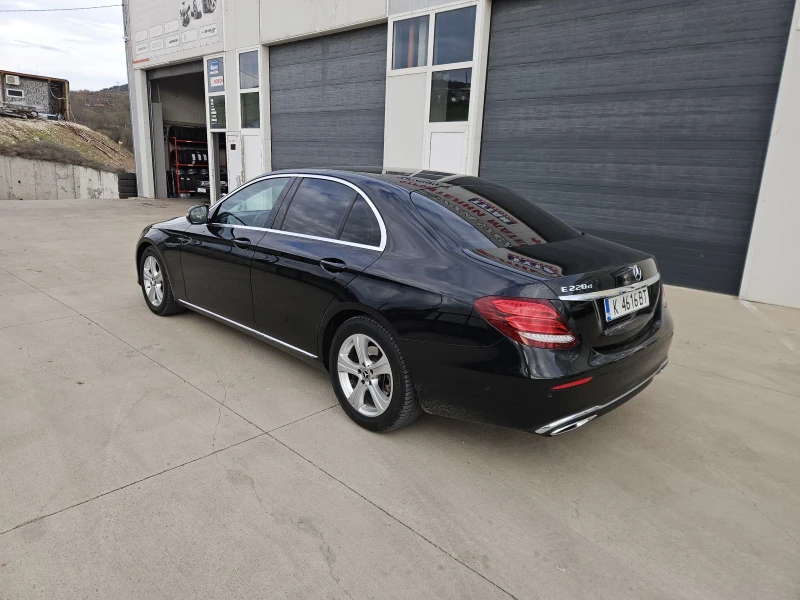 Mercedes-Benz E 220, снимка 7 - Автомобили и джипове - 52903062