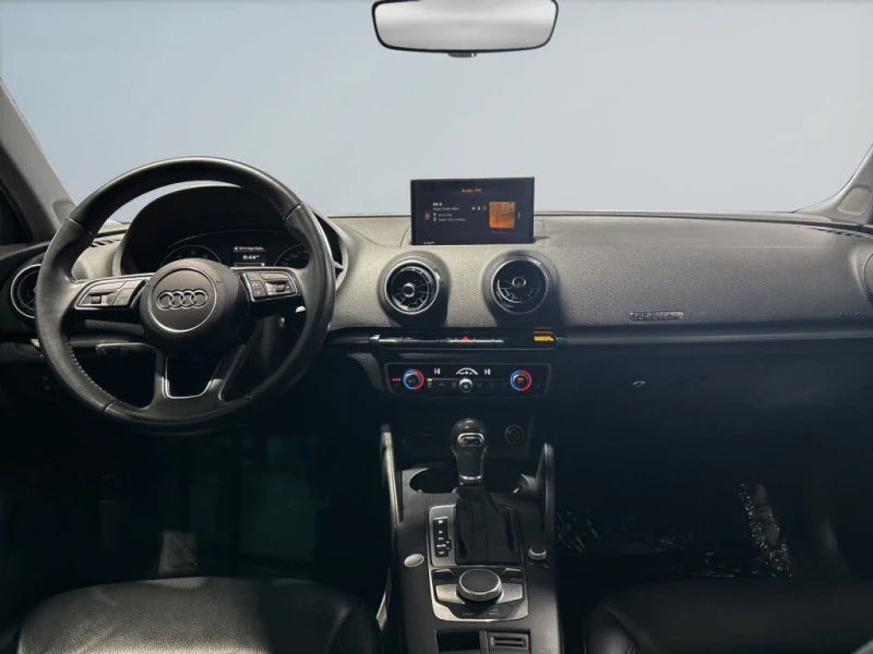 Audi A3 45 TFSI* Komfort* АвтоКредит* (ЦЕНА ДО БГ), снимка 7 - Автомобили и джипове - 53066790