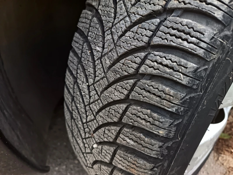 Peugeot 207 Station Wagon EURO 5, снимка 5 - Автомобили и джипове - 53218881