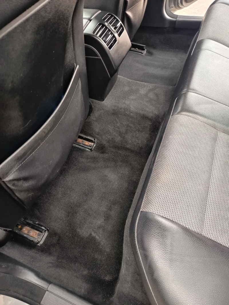 Mercedes-Benz 220, снимка 15 - Автомобили и джипове - 53282171