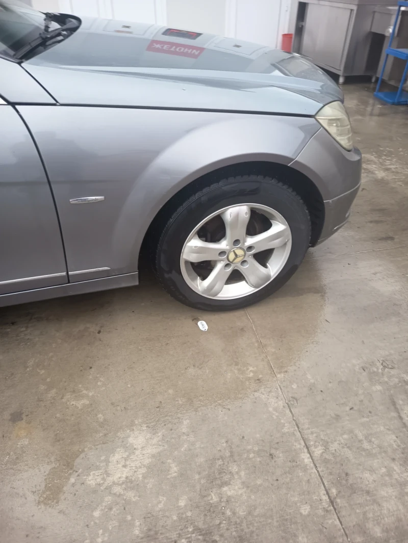 Mercedes-Benz 220, снимка 5 - Автомобили и джипове - 53282171