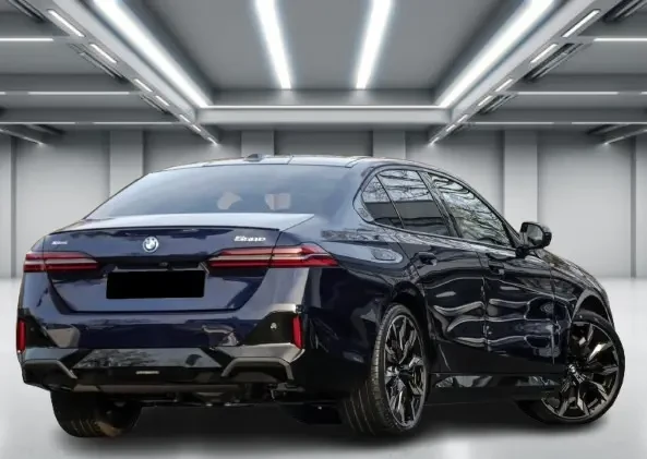 BMW 550 e xDrive M-Sport Pro = NEW = Гаранция, снимка 2 - Автомобили и джипове - 53261366
