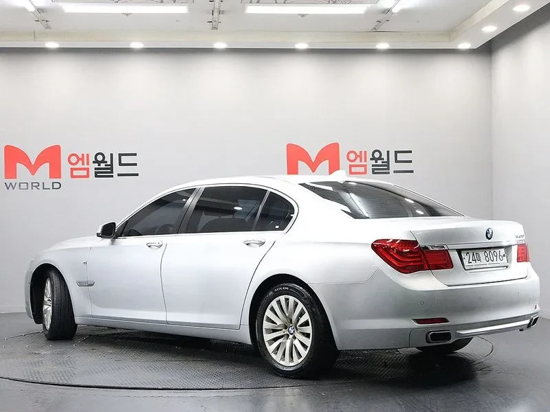 BMW 740 Li - САМО 30% АВАНС, снимка 5 - Автомобили и джипове - 56027965