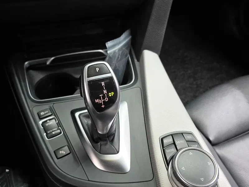 BMW 328 I M Sports, снимка 9 - Автомобили и джипове - 56161916