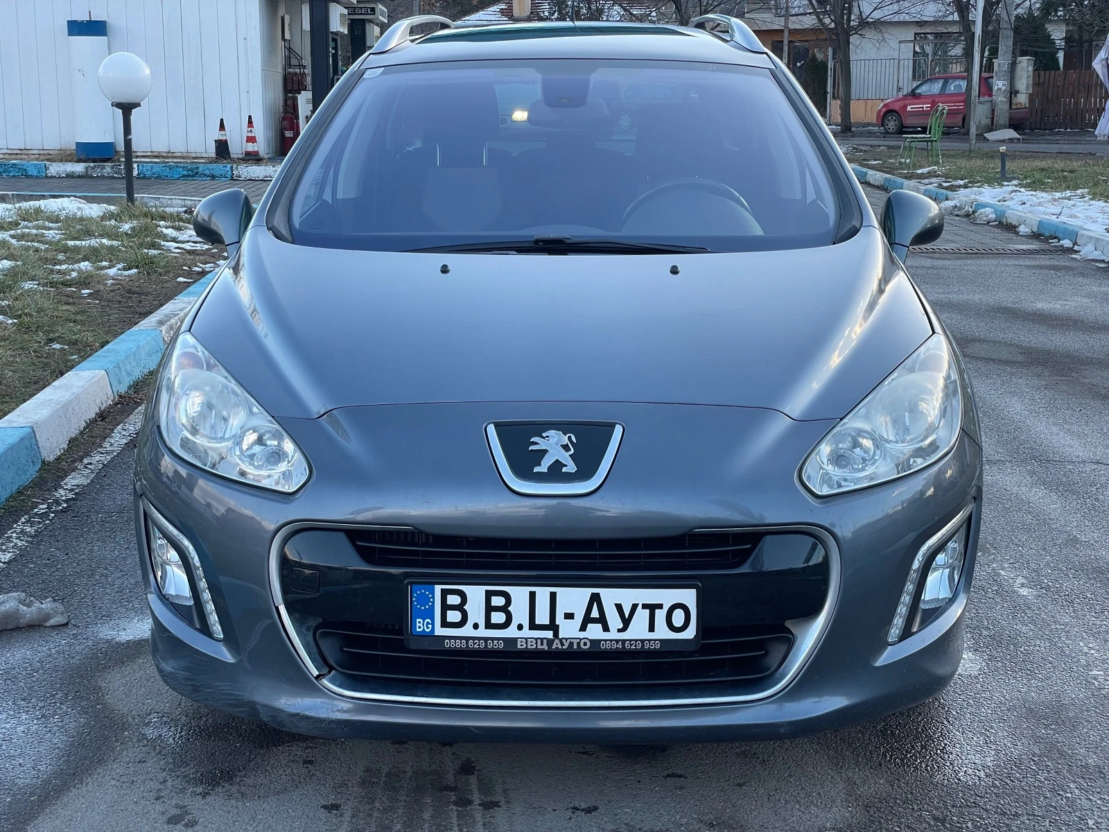 Peugeot 308 1.6E-HDi FaceLift - изображение 2