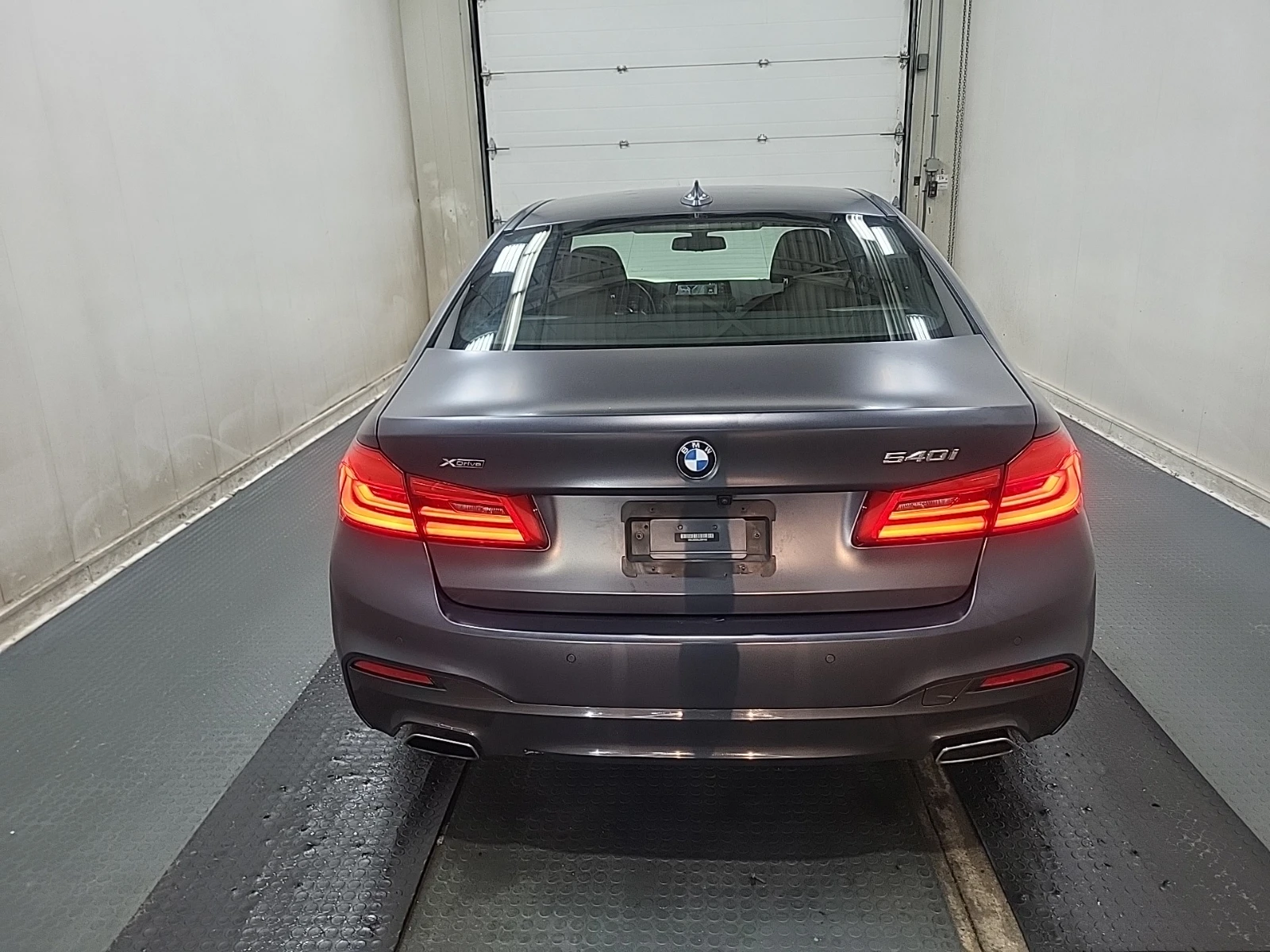 BMW 540 I xDrive M-Pack Обдух* Harman* Диг.табло* Head-Up* - изображение 3