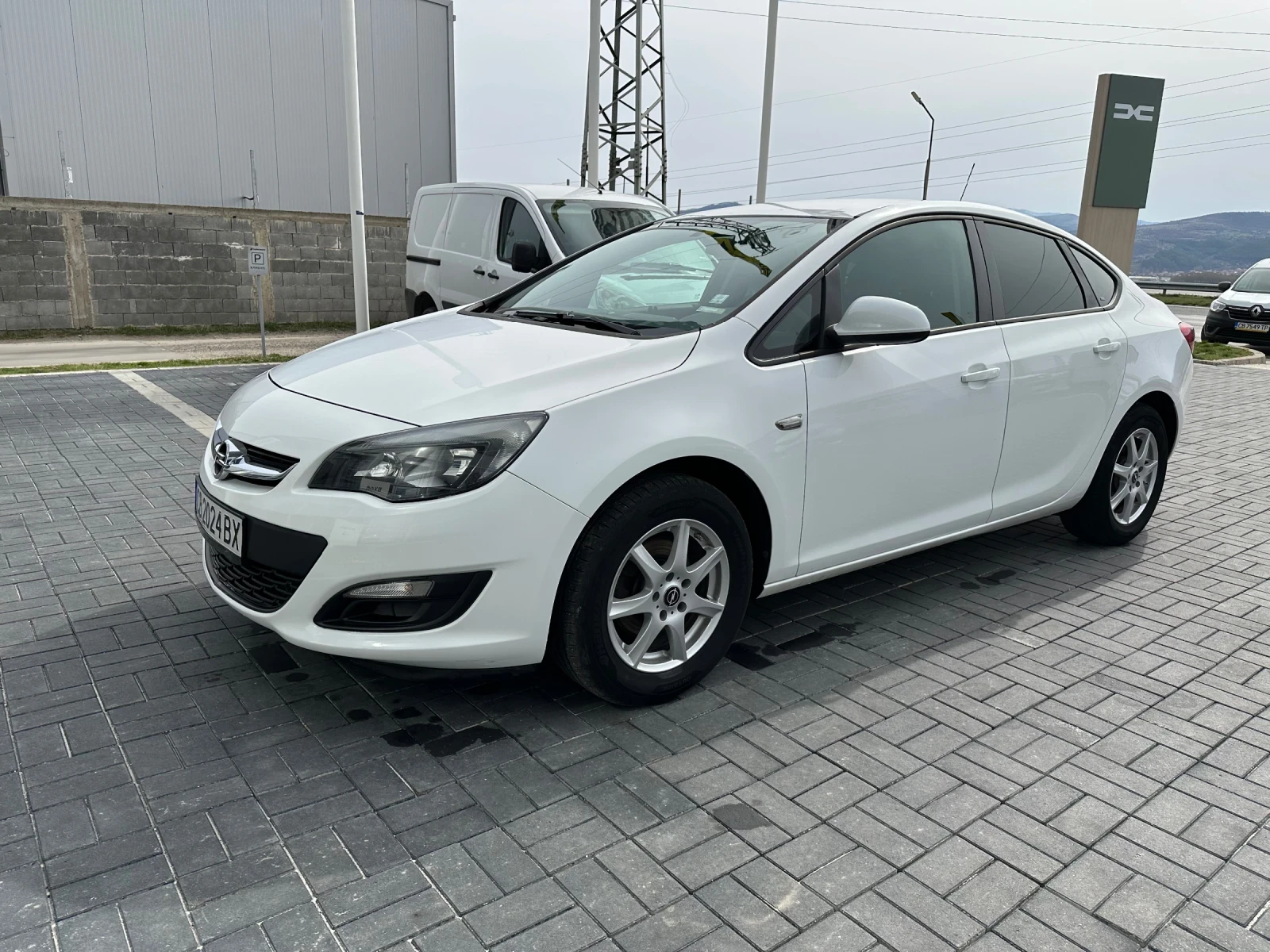 Opel Astra 1.6 EURO6 - изображение 3