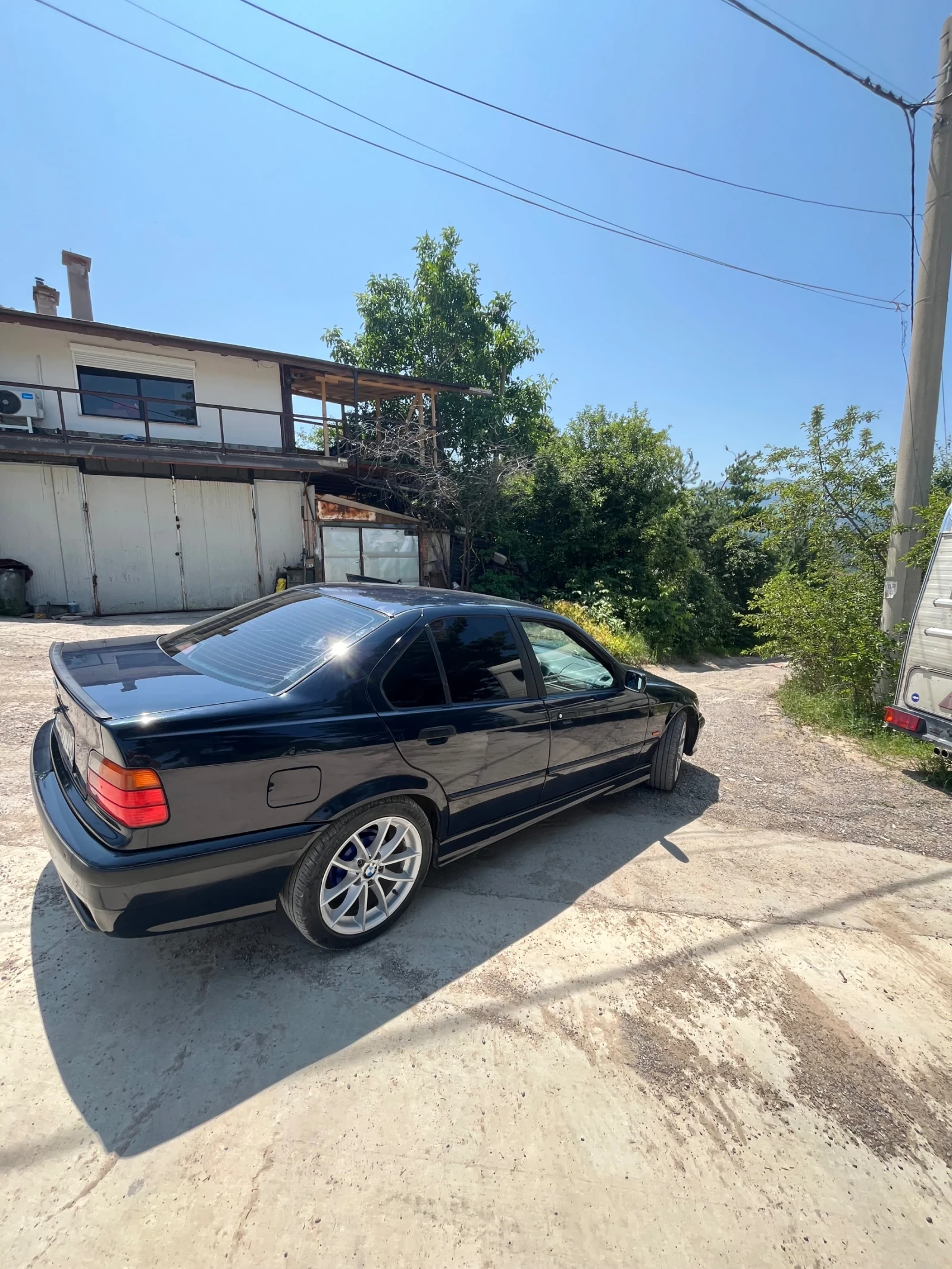 BMW 318 1.8i 115 - изображение 4