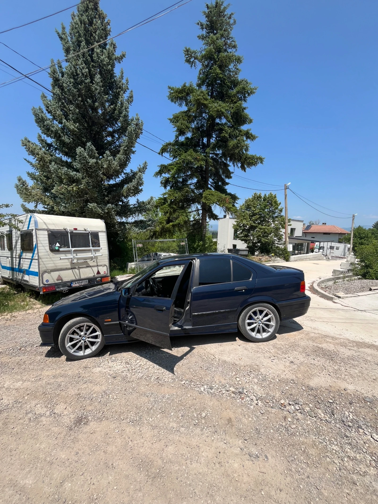 BMW 318 1.8i 115 - изображение 2