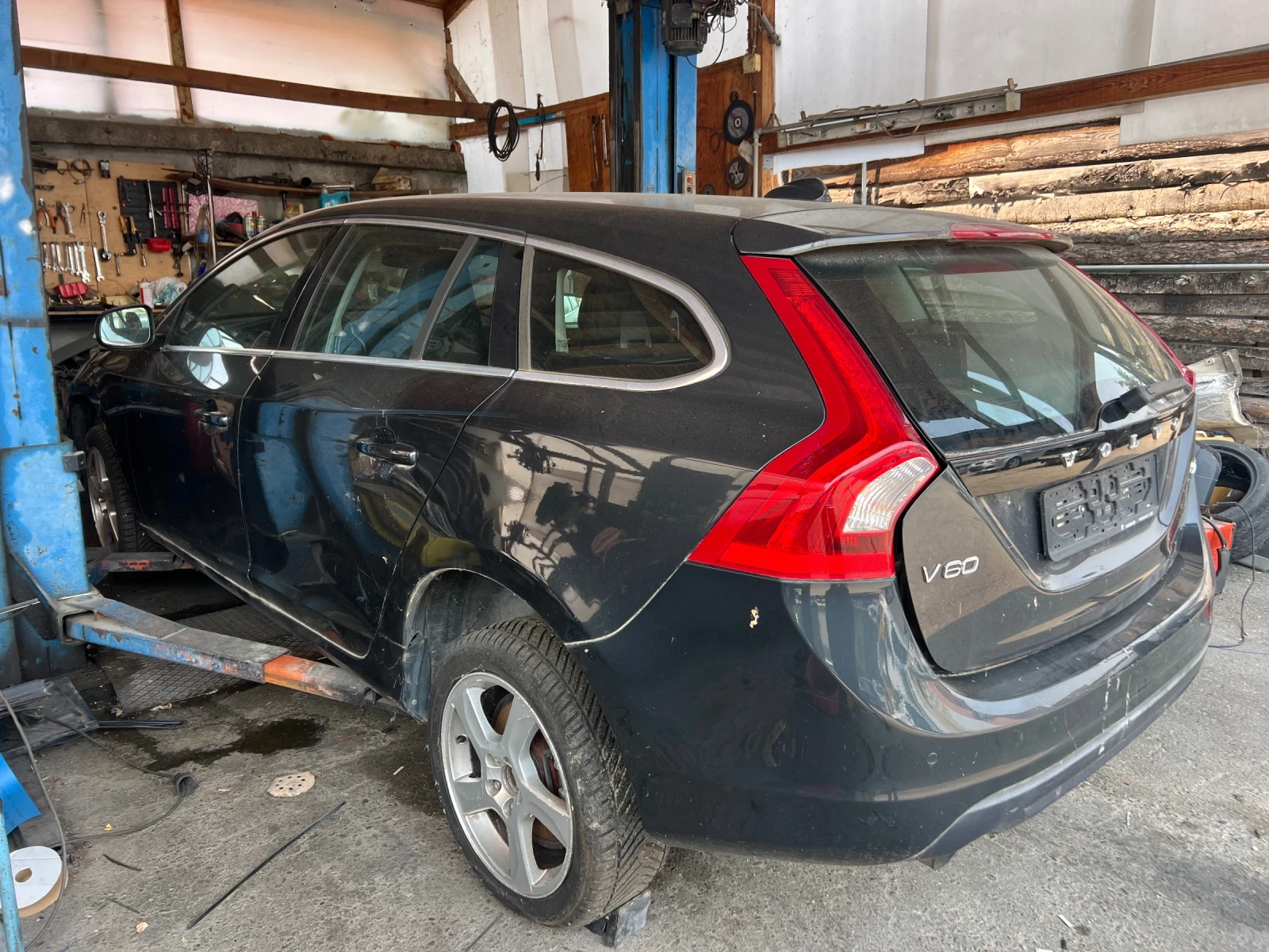 Volvo V60 D3-163к.с  - изображение 6