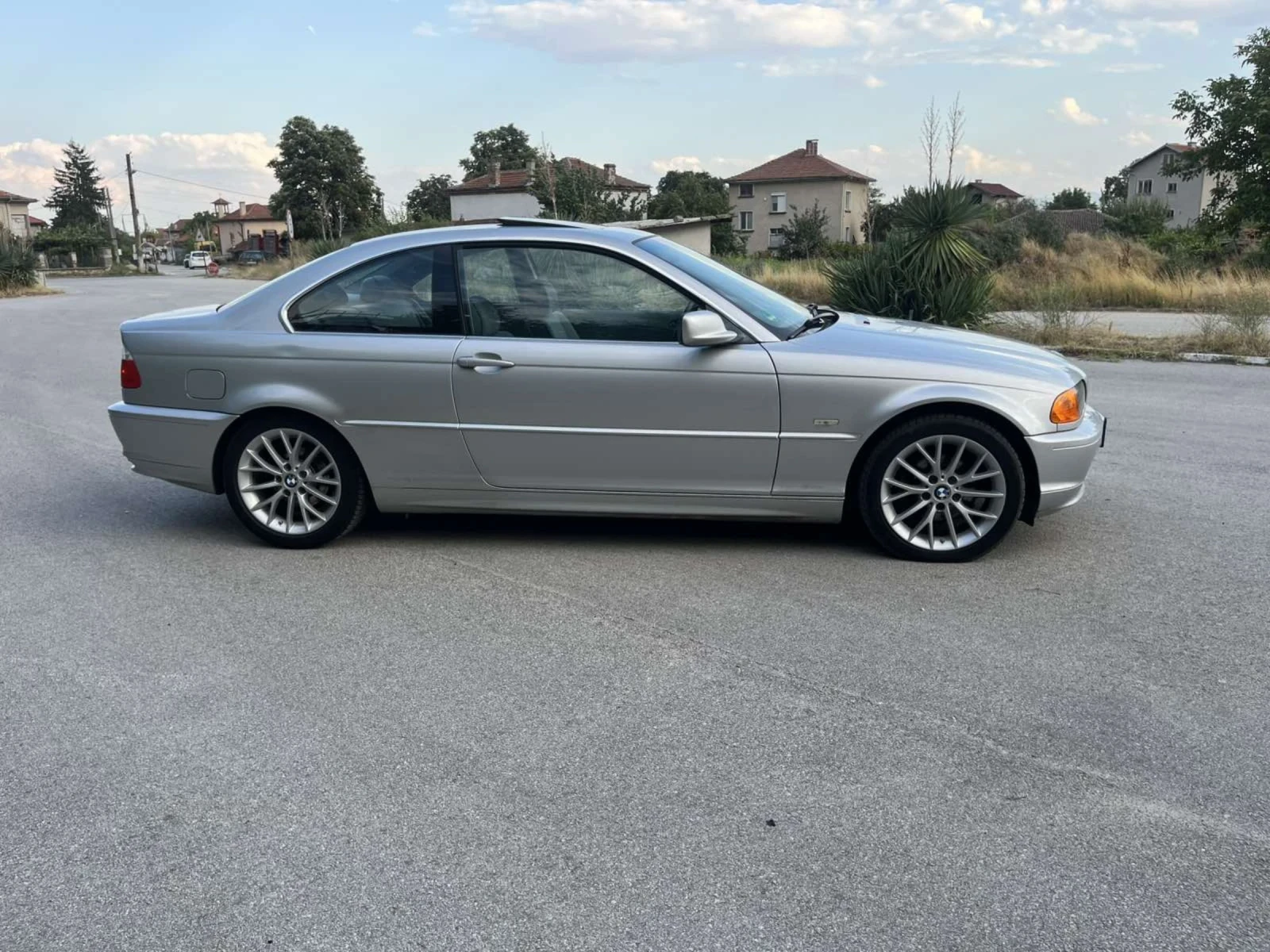 BMW 320  - изображение 2