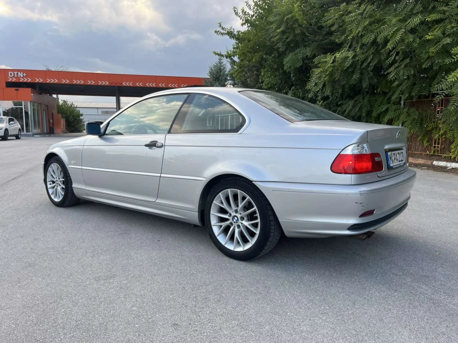 BMW 320  - изображение 7