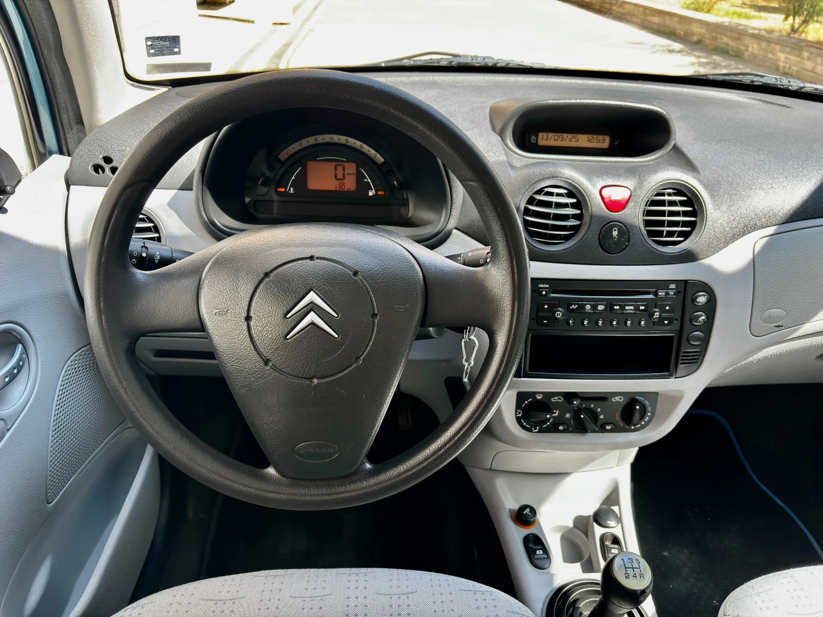 Citroen C3 1.1 i - изображение 8