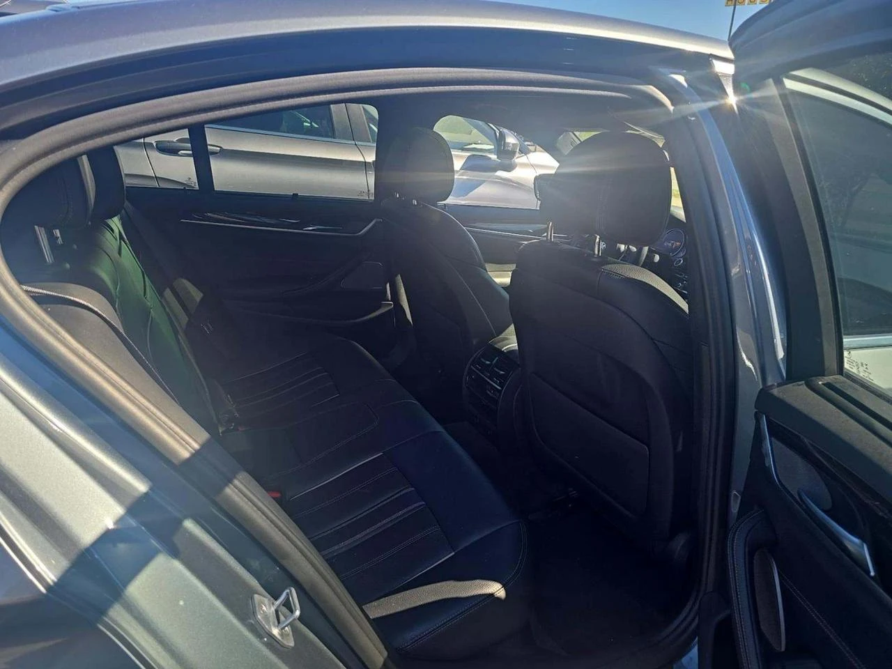 BMW 540 Head Up* Harman Kardon* Adaptive LED* 360 - изображение 9