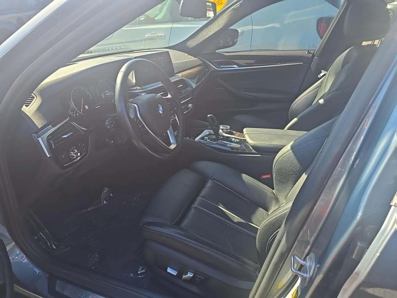 BMW 540 Head Up* Harman Kardon* Adaptive LED* 360 - изображение 5