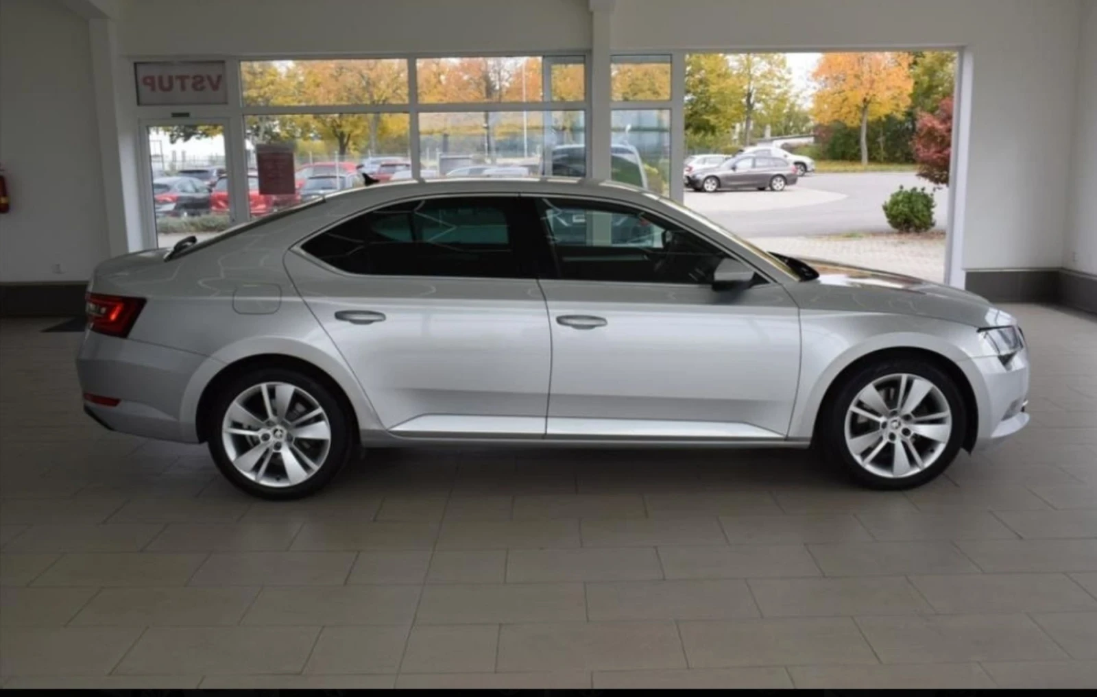 Skoda Superb 2.0 TDI DSG LED Style - изображение 5