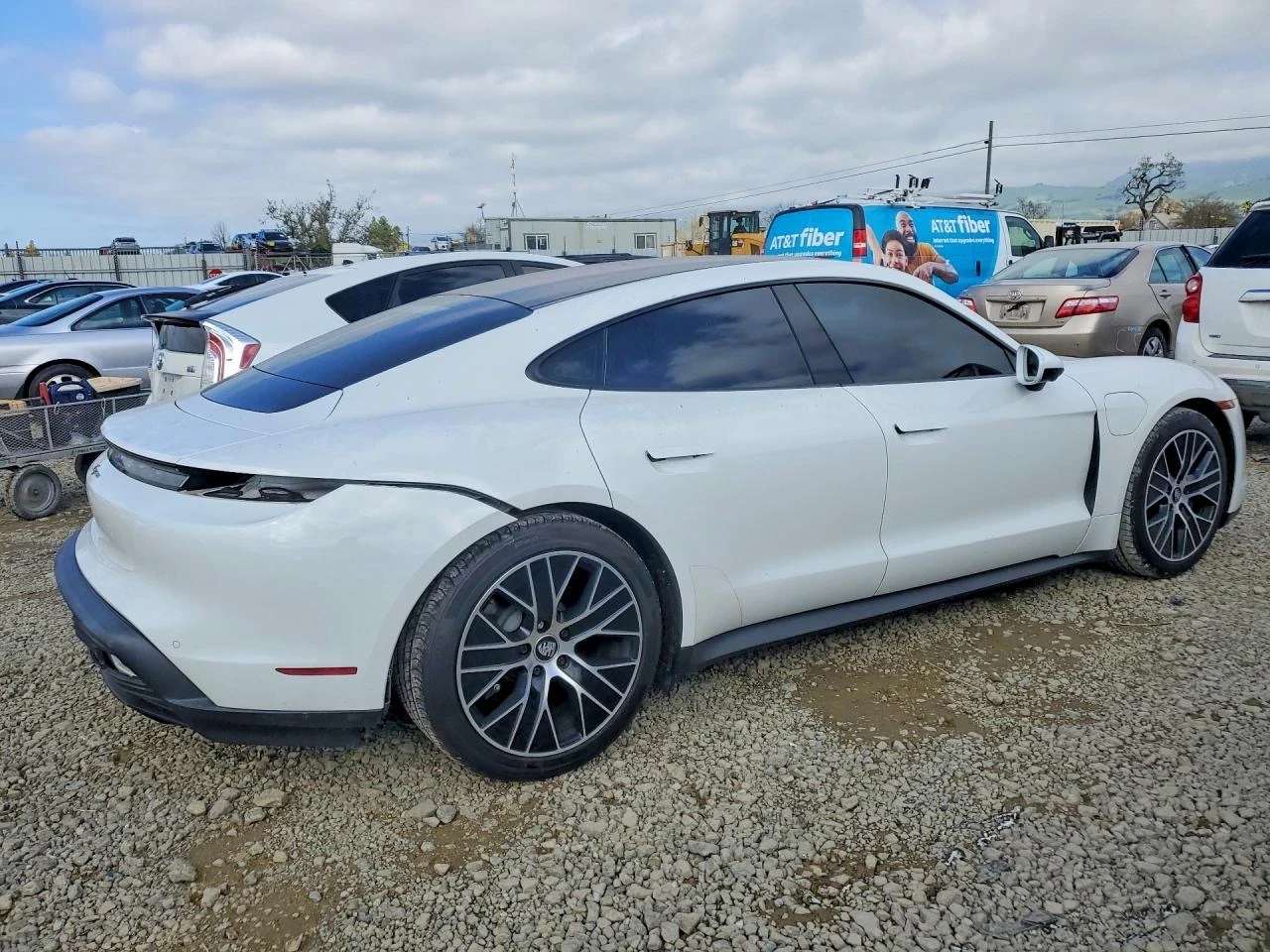 Porsche Taycan | Mobile.bg � ����������� 4