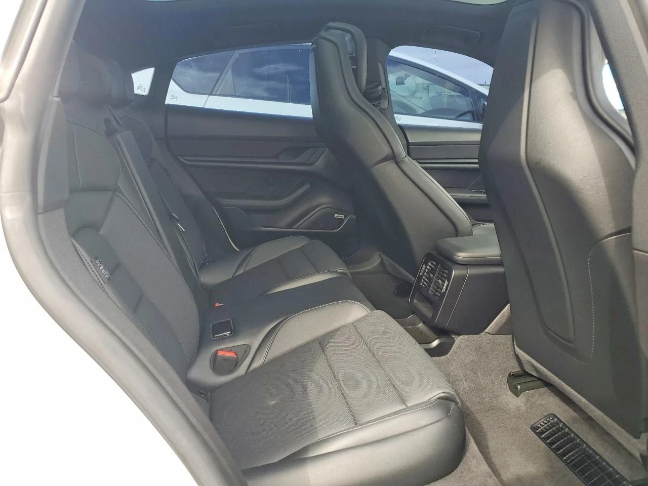 Porsche Taycan | Mobile.bg � ����������� 10