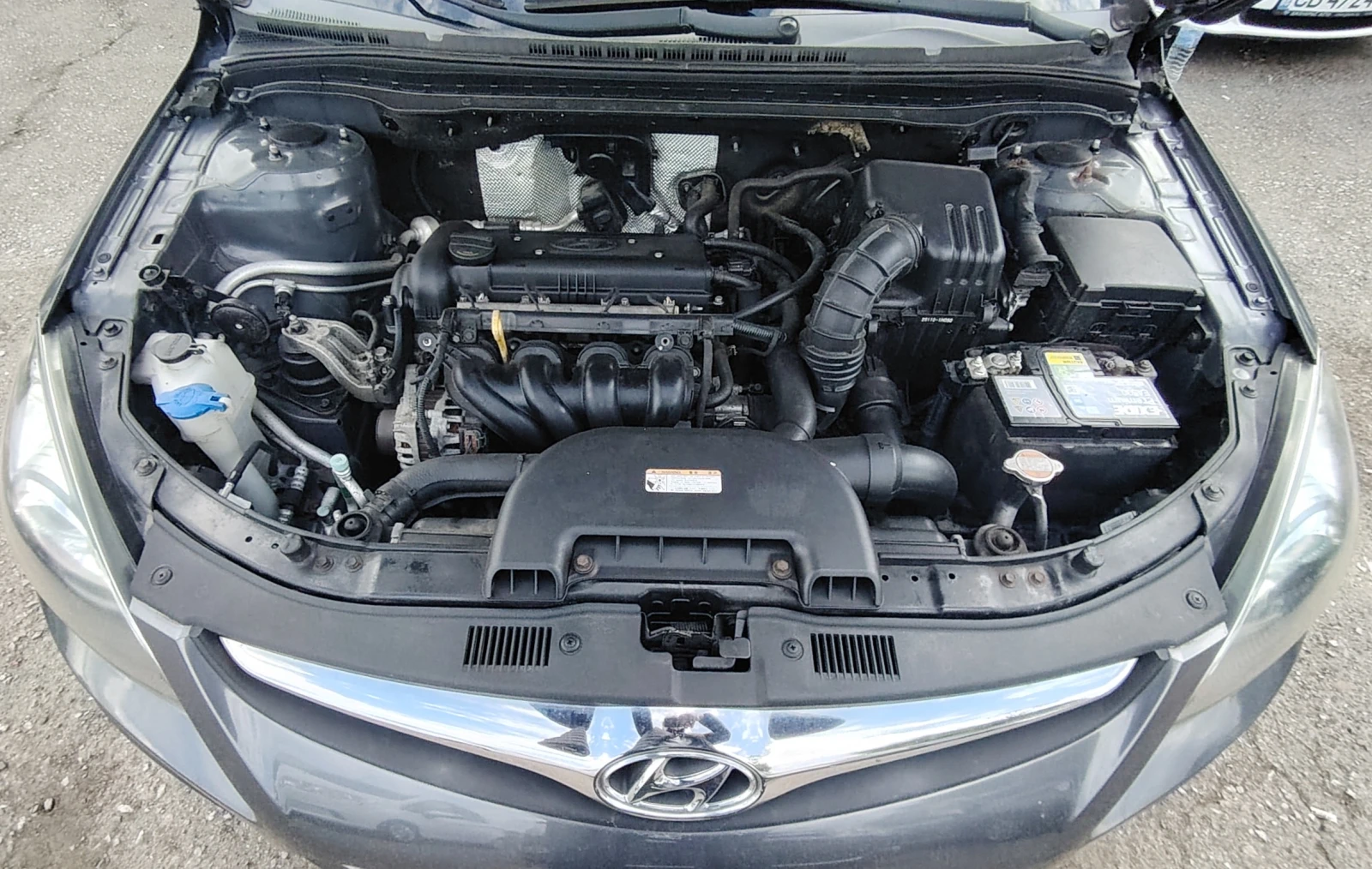 Hyundai I30 1.4i/SPORT, снимка 8 - Автомобили и джипове - 54579687