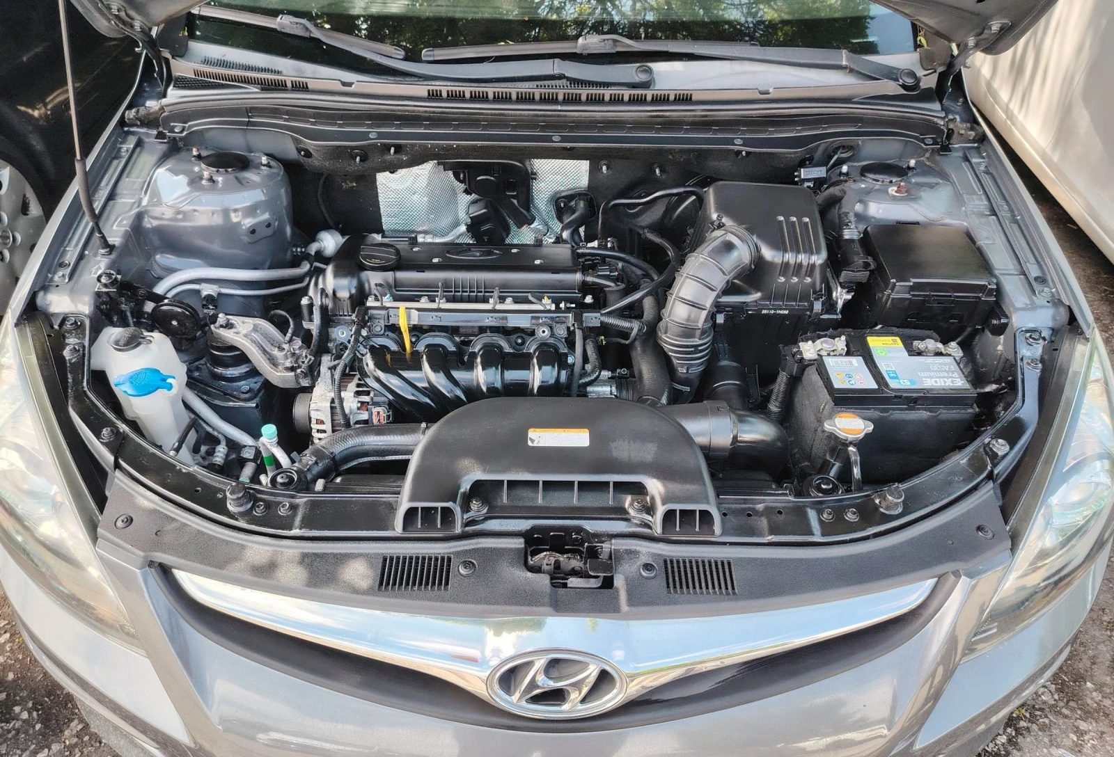 Hyundai I30 1.4i/SPORT, снимка 8 - Автомобили и джипове - 54579687