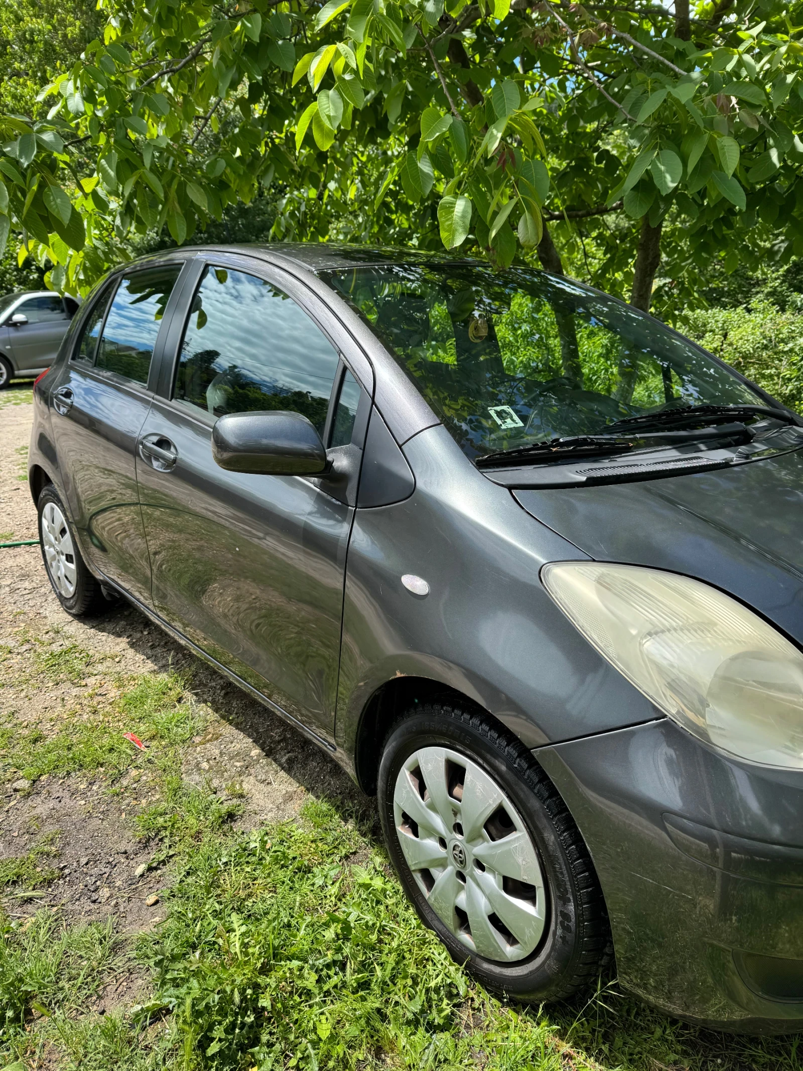 Toyota Yaris 1.3 VVT-i, снимка 3 - Автомобили и джипове - 54718883