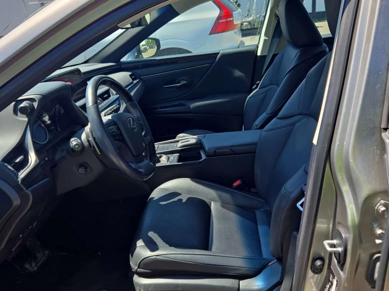 Lexus ES 350 | 2 КЛЮЧА| ШИБИДАХ| ПОДГРЕВИ| ОБДУХВАНЕ| CARFAX, снимка 8 - Автомобили и джипове - 54783984