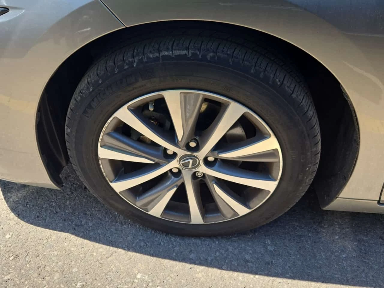 Lexus ES 350 | 2 КЛЮЧА| ШИБИДАХ| ПОДГРЕВИ| ОБДУХВАНЕ| CARFAX, снимка 6 - Автомобили и джипове - 54783984