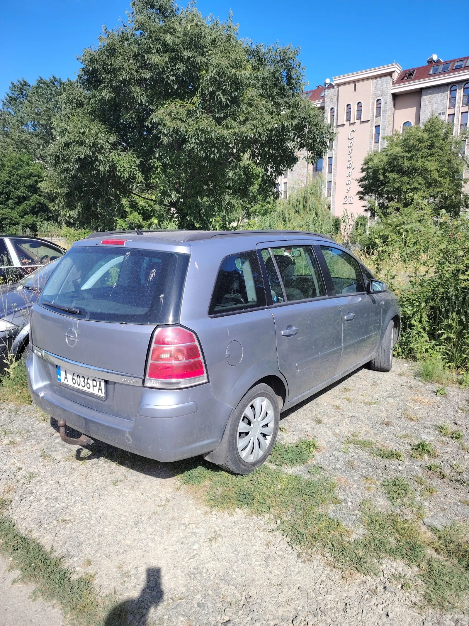 Opel Zafira 1.9 дизел 120к. с., снимка 3 - Автомобили и джипове - 54842378