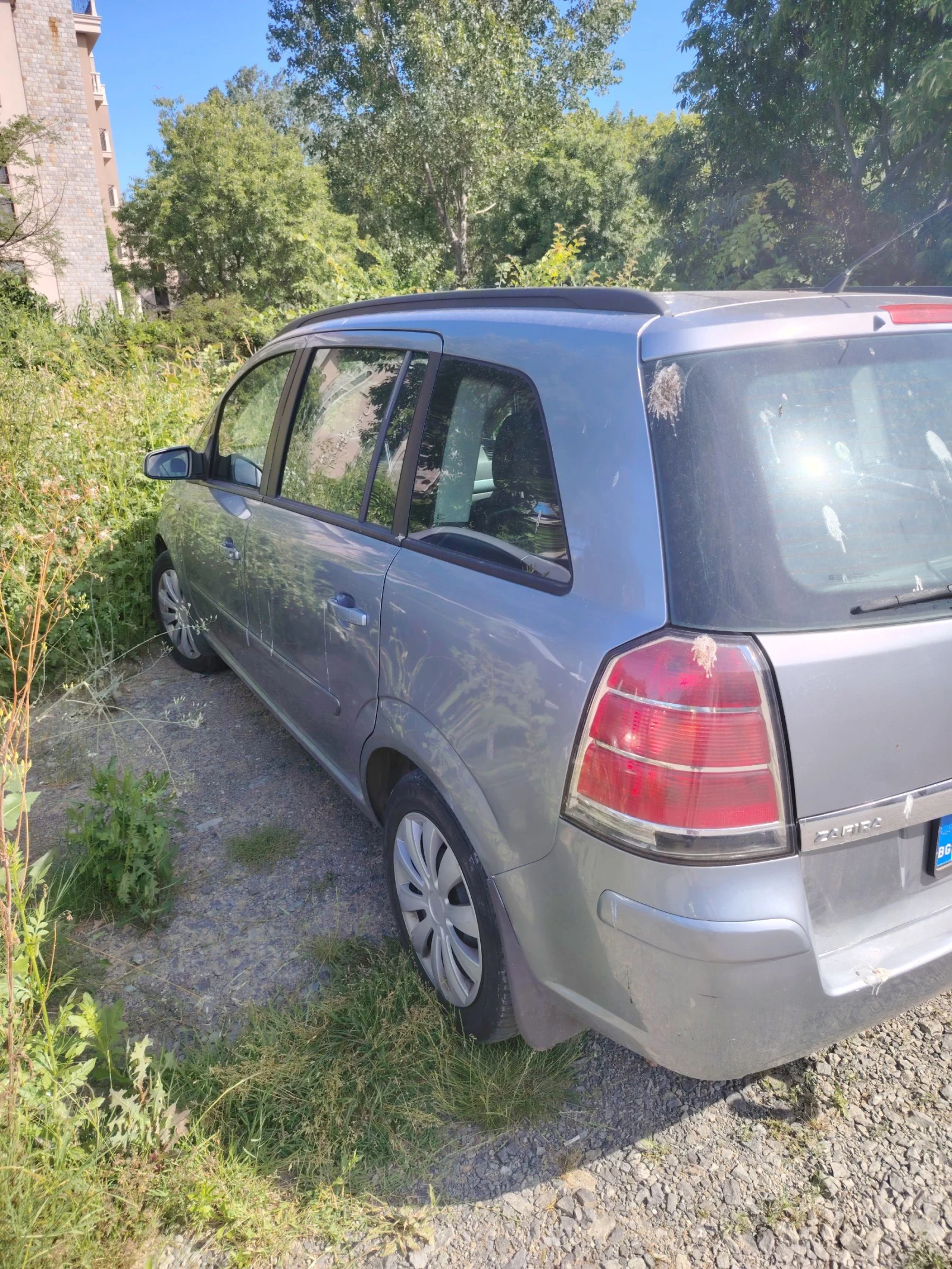 Opel Zafira 1.9 дизел 120к. с., снимка 2 - Автомобили и джипове - 54842378