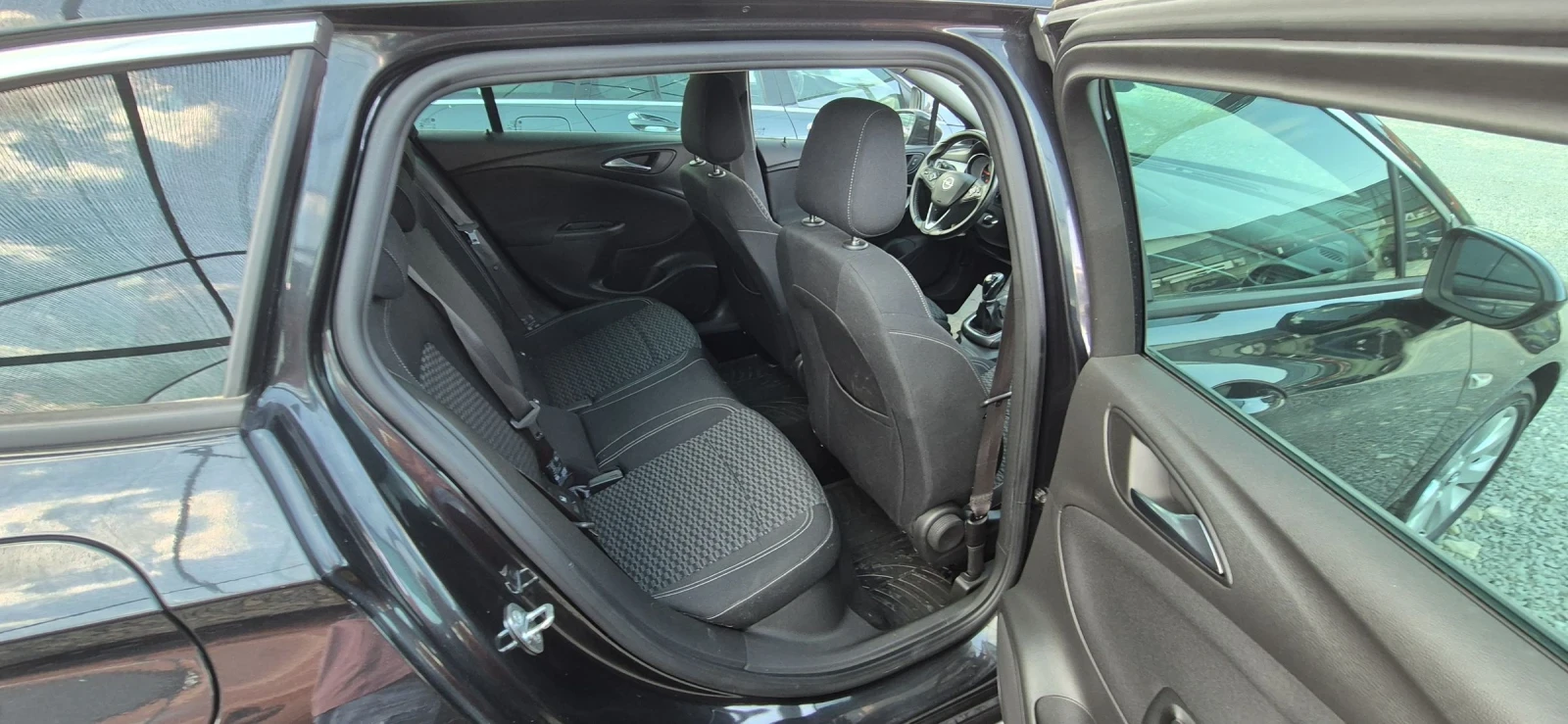 Opel Astra 1.6 NAVI, снимка 14 - Автомобили и джипове - 55024488