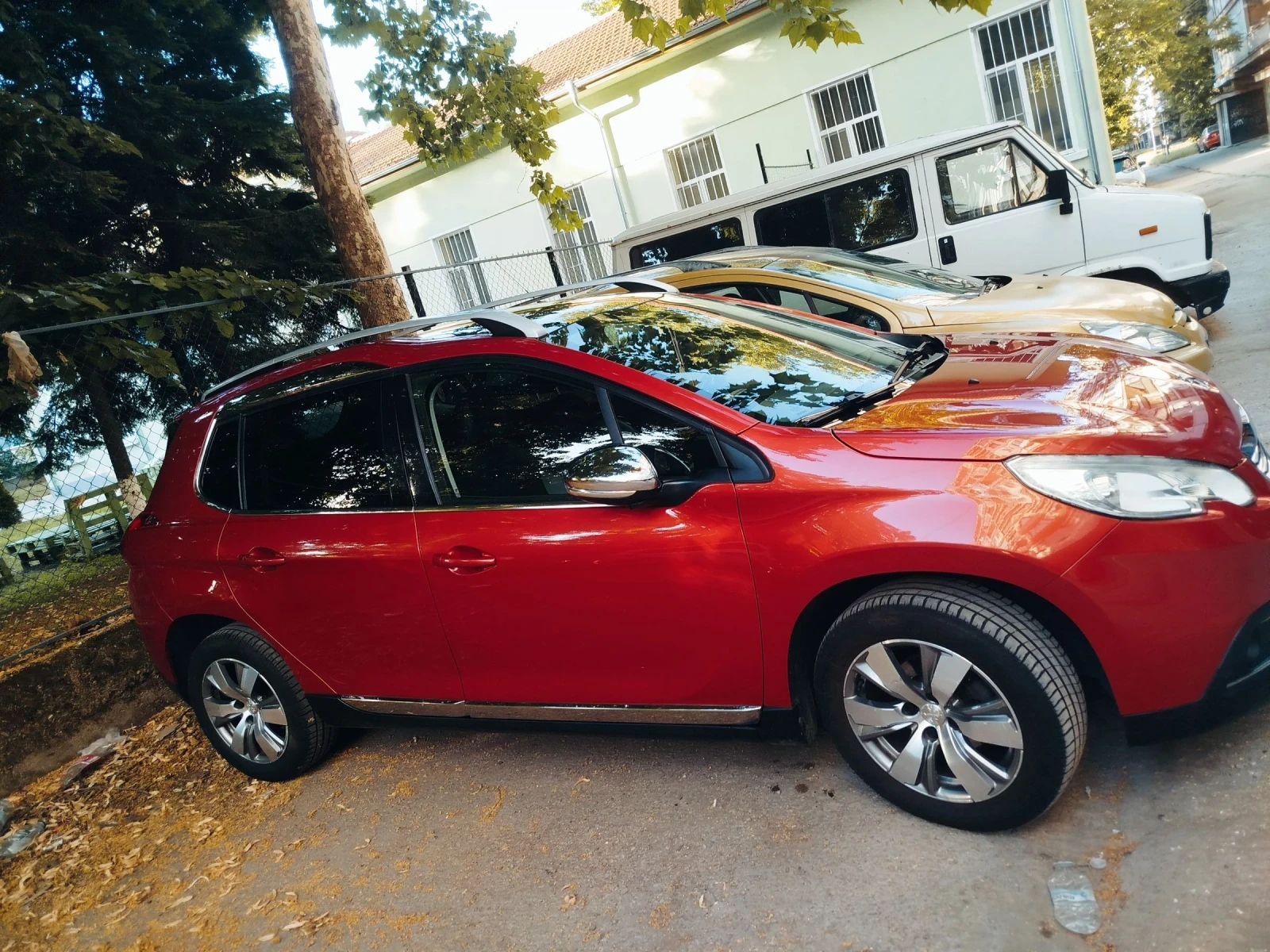 Peugeot 2008 1.2 VTi 82 , снимка 15 - Автомобили и джипове - 55260670