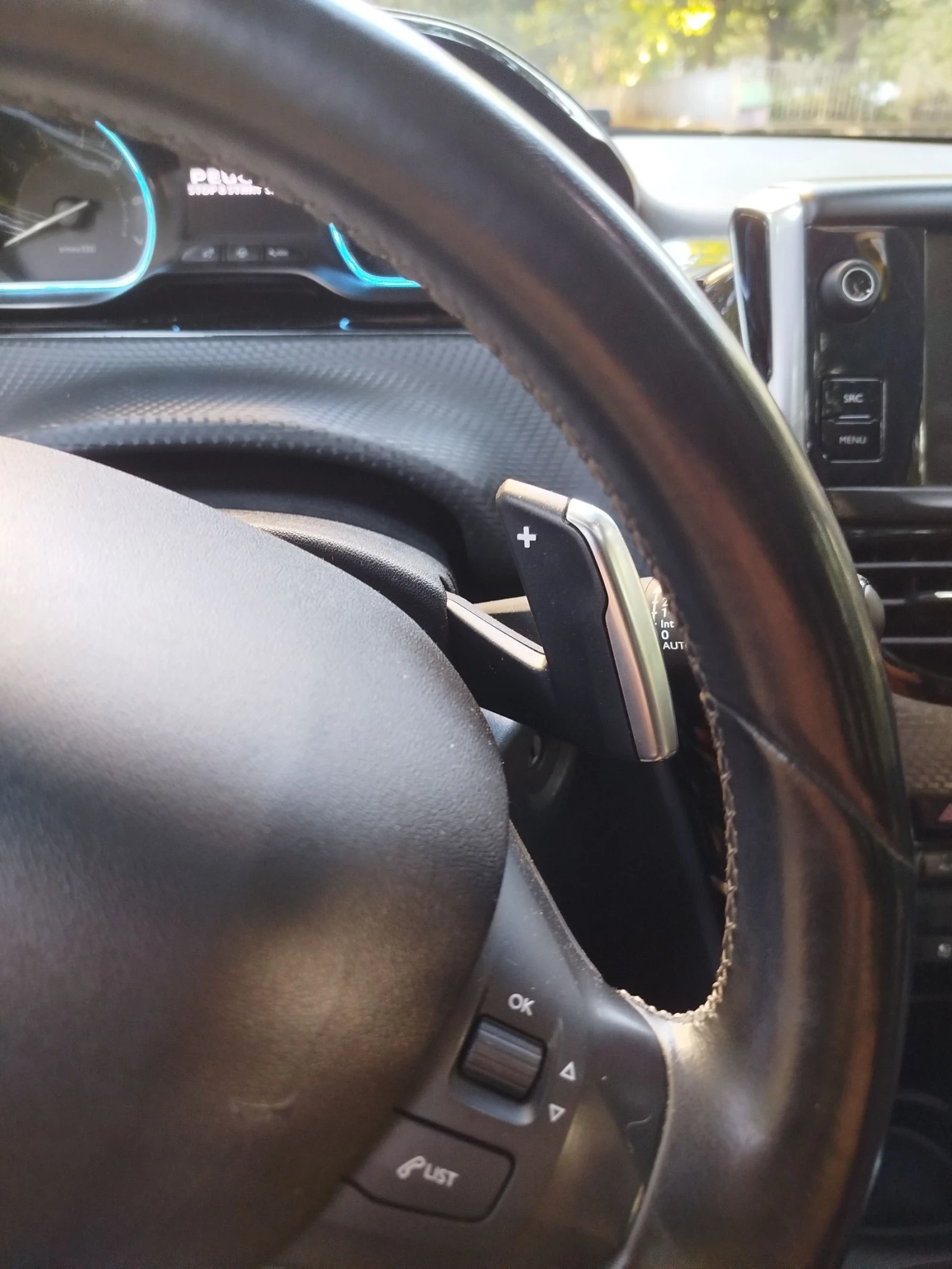 Peugeot 2008 1.2 VTi 82 , снимка 17 - Автомобили и джипове - 55260670