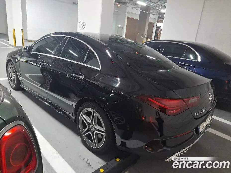 Mercedes-Benz CLA 250 AMG LINE | 4MATIC, снимка 4 - Автомобили и джипове - 55658111