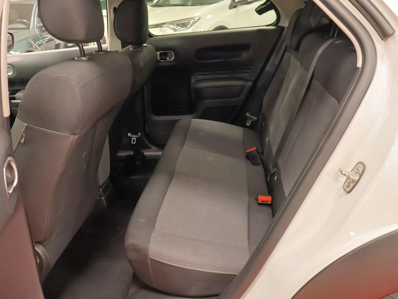 Citroen C4 Cactus 1.6 HDi | Автоматик | Регистриран , снимка 16 - Автомобили и джипове - 56216717