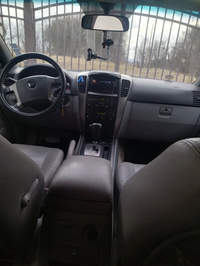 Kia Sorento 2.5 DCR, снимка 5 - Автомобили и джипове - 44393758