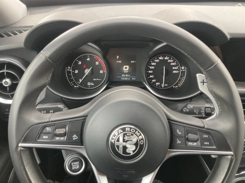 Alfa Romeo Stelvio   ТОП, снимка 11 - Автомобили и джипове - 45116530