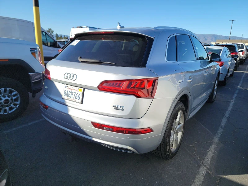 Audi Q5 Premium+ Matrix* Bang&Olufsen* Диг.табло* Пано* , снимка 4 - Автомобили и джипове - 48714370