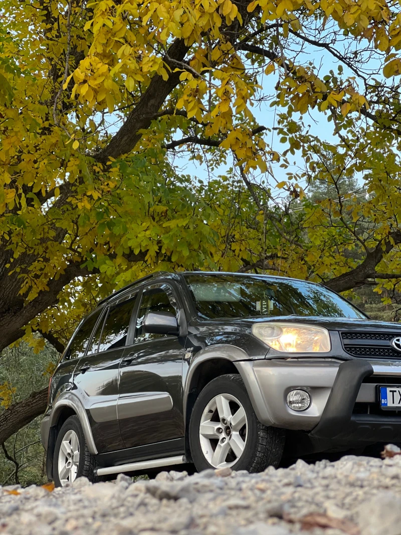 Toyota Rav4, снимка 5 - Автомобили и джипове - 52721389