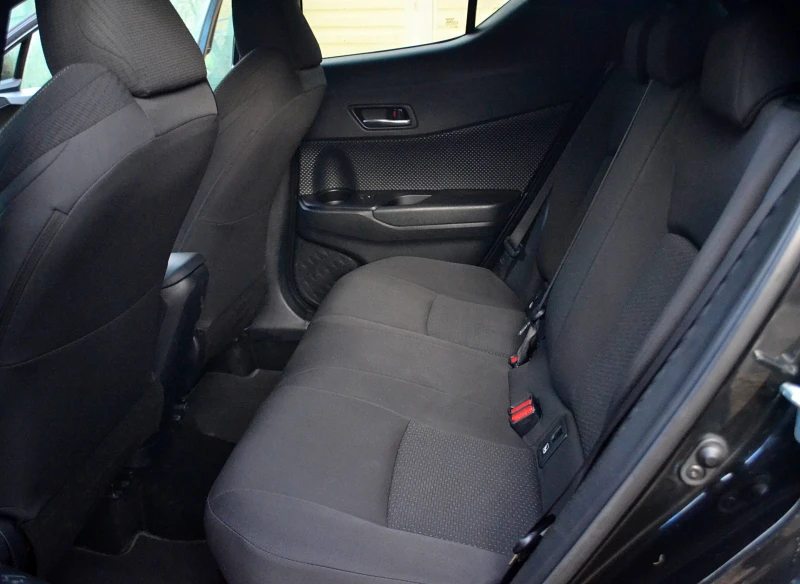 Toyota C-HR 1.8 Hybrid Lounge, снимка 10 - Автомобили и джипове - 53266637