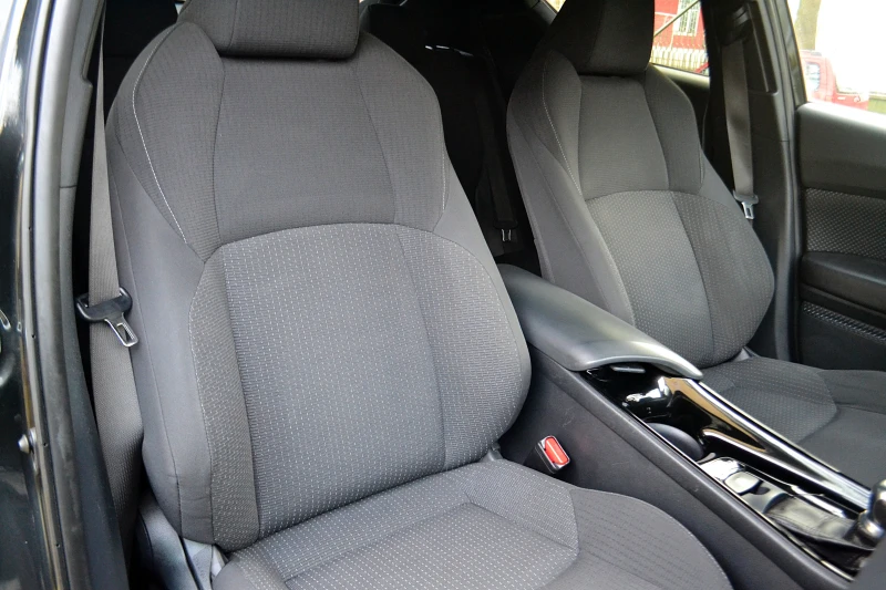 Toyota C-HR 1.8 Hybrid Lounge, снимка 8 - Автомобили и джипове - 53266637