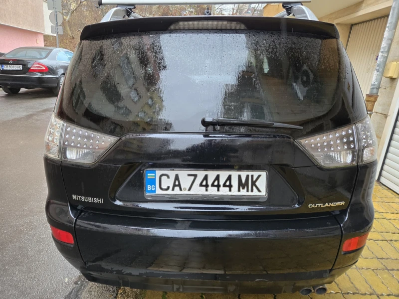 Mitsubishi Outlander, снимка 7 - Автомобили и джипове - 53275574
